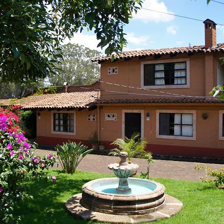 Villa Patzcuaro Garden Hotel Exterior foto